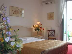 Xtrallusion offers characteristic Bed and Breakfast, B&B, Guest House, Hotel, Albergo and Country Lodge accommodation in Italy. Plus independent self-guided Walking, Adventure, Activity, Skiing and Paragliding Holiday itineraries on the Italian Rivieras, in the Italian Lakes, in the Italian Alps and in some of the most beautiful corners of Italy.